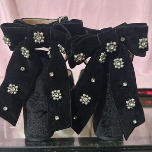 Nicola Bathie x Antonio Melani Lila Black Bow Velvet Platform Heels Size 7.5